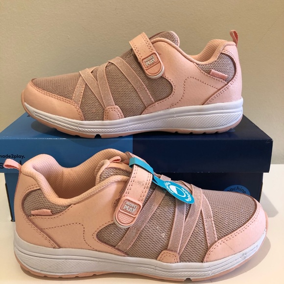 stride rite emmy sneaker